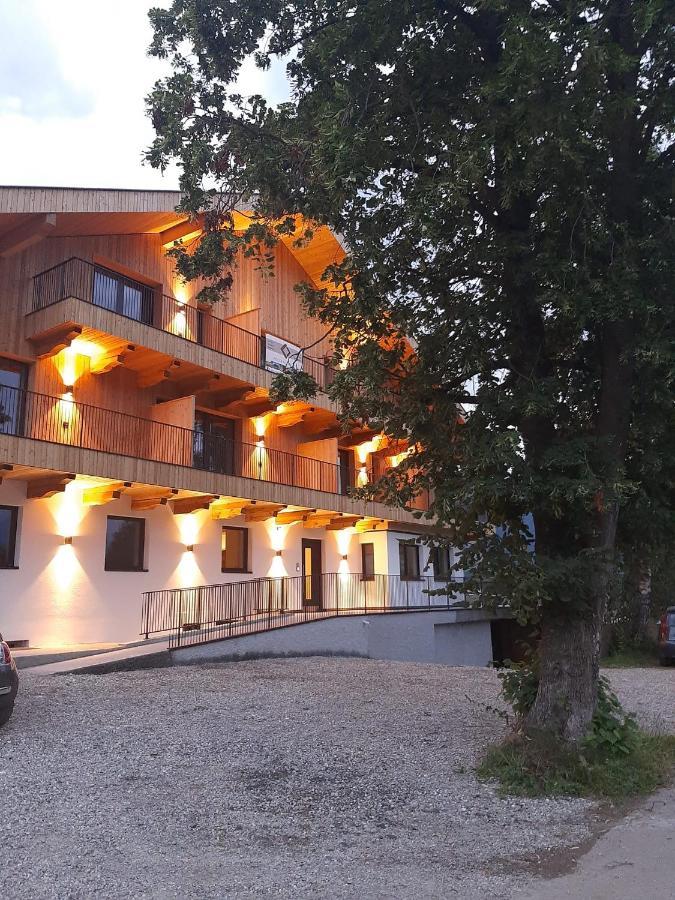 林登霍夫加尼酒店 布鲁尼科 外观 照片